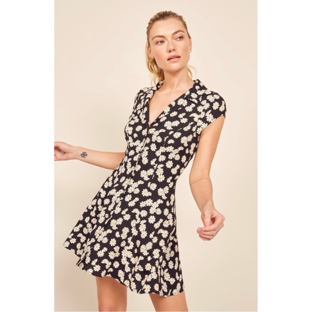 Reformation | White Daisy Concord Floral Mini Dress ~ US 4